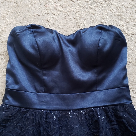 Lily Rose Formal Dress - Picture 2 of 7